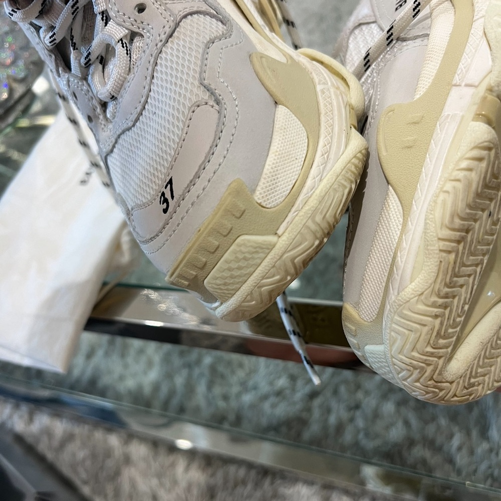 Good Condition - image 4